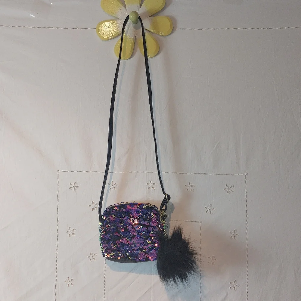 Justice initial I sequined purse